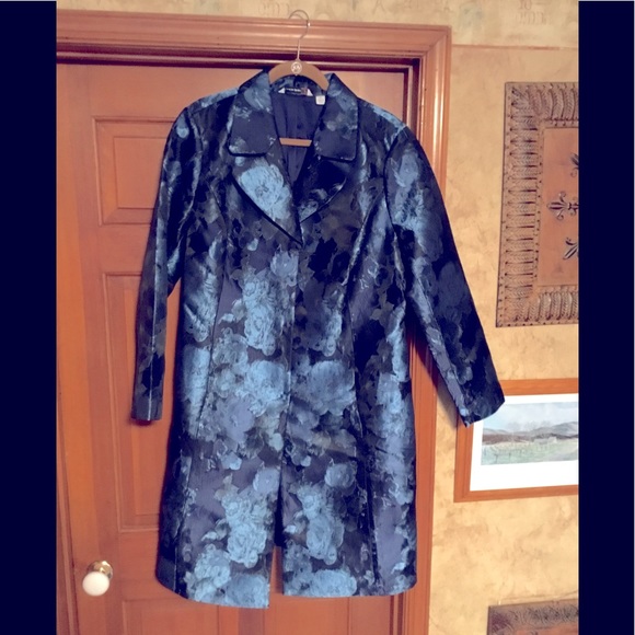 Isaac Mizrahi Jackets & Blazers - Isaac Mizrahi “Live” Topper/Jacket